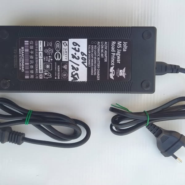 Li-ion 60V Charger (67.2V / 2.5A) – Baloch EV